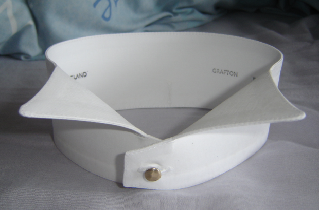 detachable collars